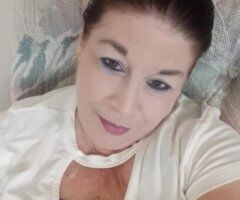 busty brunette - Image 5