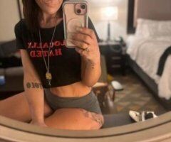 Lady V is horny and bored BR, can someone please come play with me an my kitty🌟💋 - Image 2