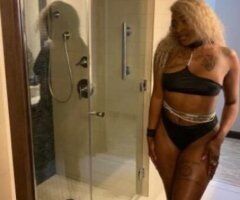 NAOMI IN TOWN WE HAVE GREAT THINGS TO SHOW YOU GUYS💦😘 - Image 5