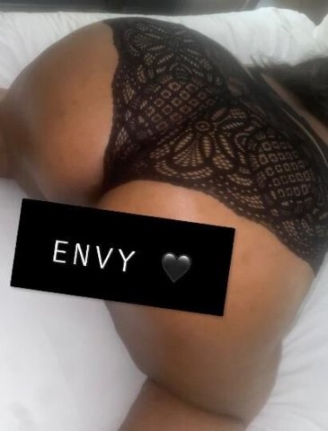 YOUR FAVORITE THROAT GOAT IS BACK 📣🩵VISITING FOR A SHORT TIME 😋OUTCALL SPECIALS ALL NIGHT - 1
