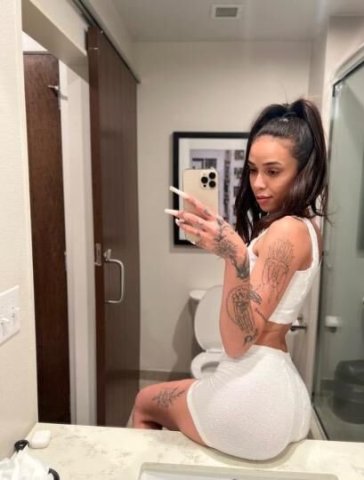 🏆 Exquisite 👑 Classy 💦 Clean 🚿 College 📊 Hottie 💕 New In Town 🏆 - 20 - 1