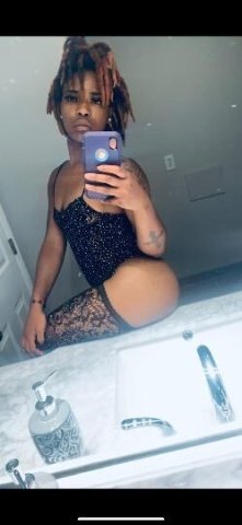 Fun Size Freak 💦😝 Come Relax Ya Mind🤤Great Vibes👌🏾Best Nut 🥜Ever 🤪🥰 - 24 - 1