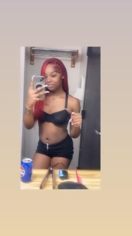 lets have a good time daddy 😻doing cardates also out but not moblie dont hmu jus to waste my time i do naked massages to hmu lets have sum fun im ready - 19 - 1