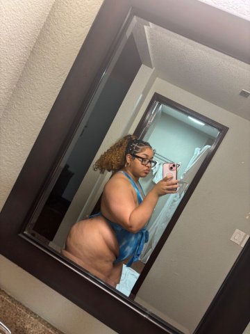 AFRO LATINA W/ BIG BOOTY AND THICK FULL LIPS 😍💦 - 24 - 1
