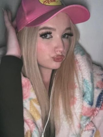 come relax with a memorable snow bunny! ❄🐇 - 1