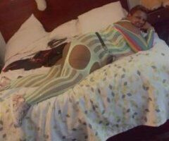 come and play with us Mis fun size and Thick Barbie need someone come get in between - Image 5