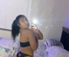 😻🍑NEW IN TOWN 🍑😻 - Image 2