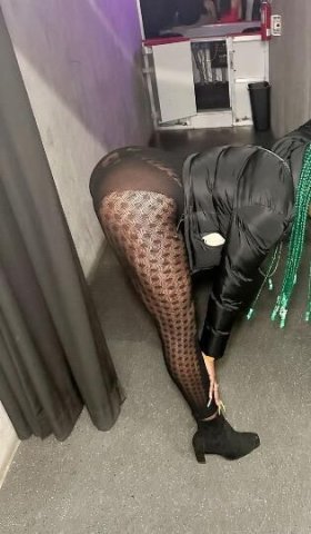 Weak men - Fetish- Findom - 1