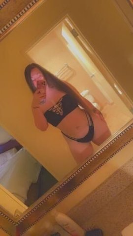Available Now In Kennewick 160hh special✨ Big Bouncy 🍑 Booty and DD’s 😚 Sexy ✨ Curvy 😜 Hot 👅 Well Reviewed 😋 Highly Addictive ✨ incall & Outcall 💋 - 1