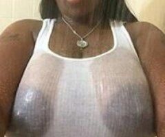 New to Town!!Wet and Juicey😸 looking for a Big Nice 🍆 to slide up in it - Image 5