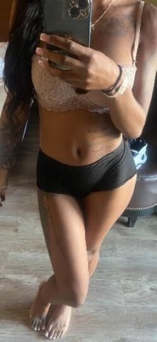 HERE TONIGHT 🤭 young, pretty girl with TIGHT WET NEW PUSSY 😍. got it all for you babe, come be happy 😏. i can be your head doctor baby 👅. - 1