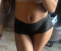 Beaumont escorts - HERE TONIGHT 🤭 young, pretty girl with TIGHT WET NEW PUSSY 😍. got it all for you babe, come be happy 😏. i can be your head doctor baby 👅.