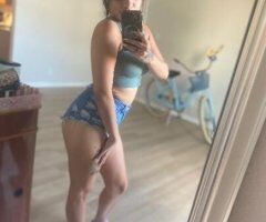 Latina Sexy - 23 - Image 4