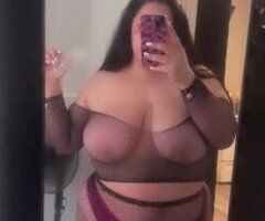 BBW cuban girl 💕 Big girls do it better.💋 - Image 6