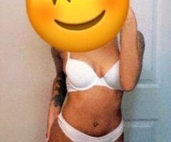 Indianapolis escorts - car play only