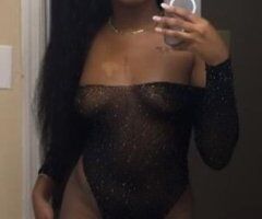 FUN🔥 MATURE AND FINE💋🥰PUSSY MOIST💦LIPS SOFT🍒THROAT DEEP 💯😘NICE VIBES. - Image 5