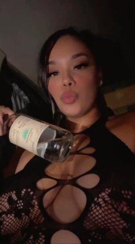 😝💦🫦 Latina Sexcc Mami w Tight Wet Pussy 💦 Available 24/7 Incall/Outcall/CarDates/ Ft Shows 📲 - 21 - 1