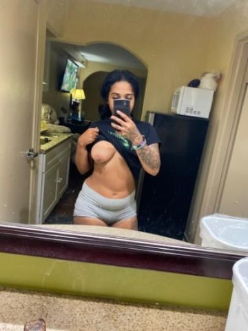 im back in town, daddy come see me. ☺ - 1