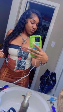 Squirt Queen💋Real Wet DickPleaser💦 5⃣⭐Independent Freak😘 - 24 - 1