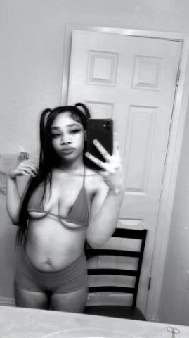 💕👣 PETITE TREAT⭐CONTENT SELLING 📱💦FACETIME SHOWS WATCH ME SQUIRT TIL U NUT 🍌💦 - 19 - 1