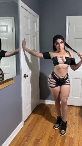 chica latina nueva en la ciudad 🫦 - 1