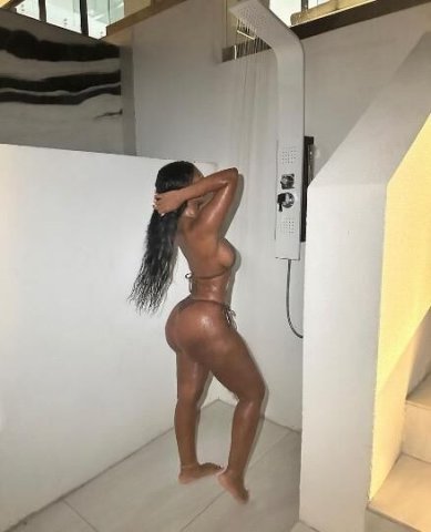 CREAMY AND WET EBONY MAMI 🍒🍑💦 LETS HAVE FUN 😘 - 1