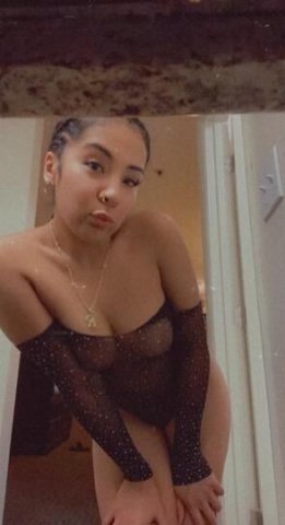 Cute Hottie 💃😍 Nice Body 💪🏽🍑 With Toe Curling Skills 👅🫦 READ FULL AD - 1