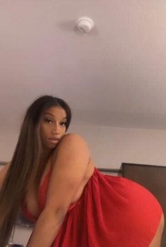 sexy slim thick MILF - 1