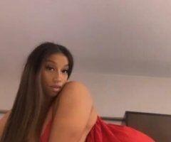 Chico escorts - sexy slim thick MILF