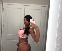 Beautiful Haitian Bombshell - Image 10