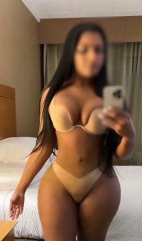 STAMFORD CHICA CALIENTE - 26 - 1