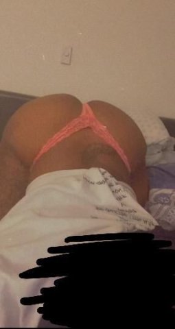 Brownskin wanting to please you 😘 OutCalls Only - 1