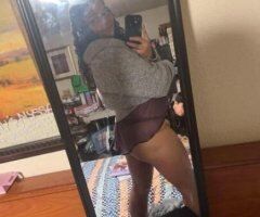 baby its cold outside ❄🫦sexxy, exotic n' erotic🤪❣💦 CUM TREAT YOURSELF 💋🥵 - Image 3