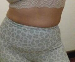 Rockford escorts - Dakota's hot and ready to play DOnt miss out also two girl special