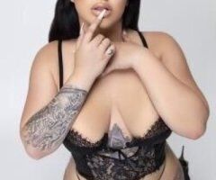 BUSTY Green Eyed Brunette Baddie 😻😘 - 25 - Image 2