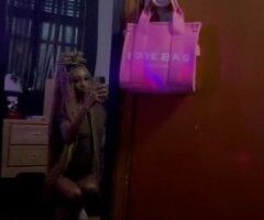 Yea shes all that 💋 - Image 7