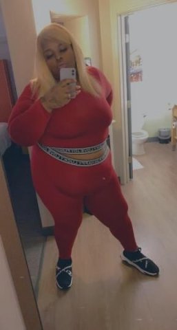 YOUR FAV BBW😜 GOAT OF THEM ALL🐐 POPULAR DEMAND🙌🏾2 GIRL AVAILABLE - 1