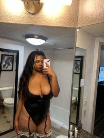 💦creamy kayla - 1