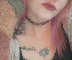 Tatted MILF - Image 2