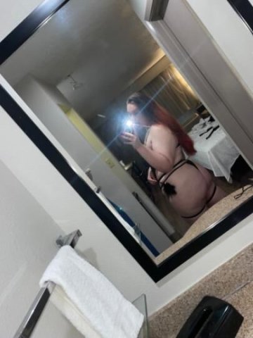 Come get freakyy w me💦 - 1