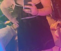 its been a horrible couple of days.. Come fuck me and make me forget about it! Or get a massage rm - Image 8