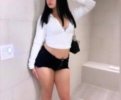 your fav snowbunny is back😘🥰 - Image 8