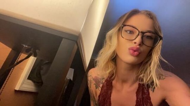 cum see me for my weekend soecials!! - 1