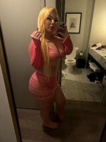 SEXY BIG BOOTY BLONDE - 23 - 1