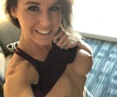 Lancaster escorts - ⎛💚 41 Years Sexy Mom💚Alone Home👅$👅Incall/Outcall🚗 Any Age accepted 👅Carfun Available 24/7