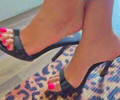 Foot Queen 👑 Prettiest Feet You've Ever Seen - Size 10 - 34 - Image 3