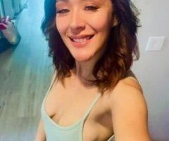 Bombshell sexy young latina - 27 - Image 4