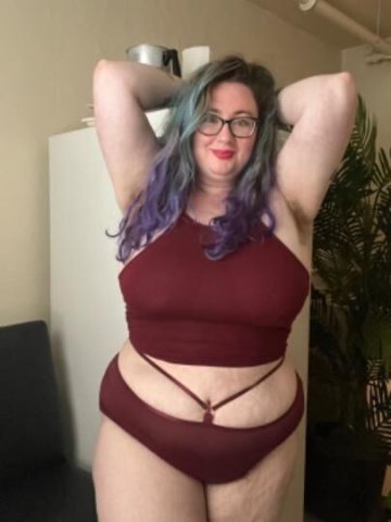 all natural and busty vixen available in Portland - 1