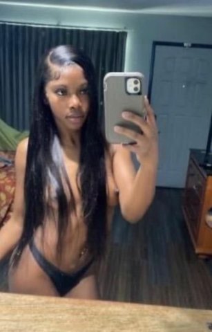 🍬habla espanol💕🦋🍫💝 PETITE CHOCOLATE BARBIE 👑 - 1