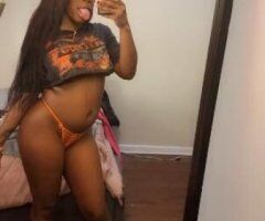 🍫💦Young Tight Creamy Pussy🔥FaceTime Verification - Image 2